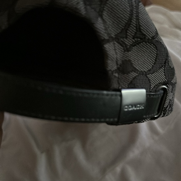 Coach hat - Picture 3 of 4